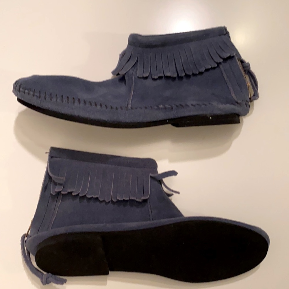 Blue Minnetonka fringe booties